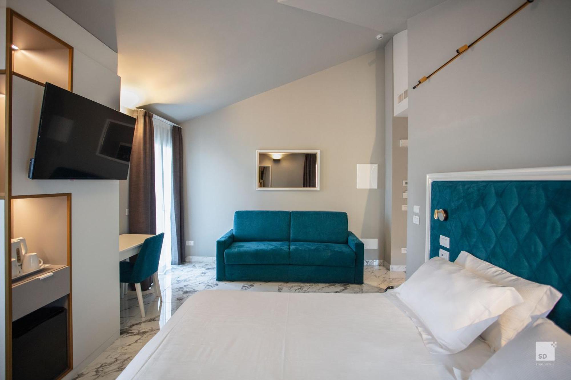 Hotel Villa Elena วาราซเซ ภายนอก รูปภาพ